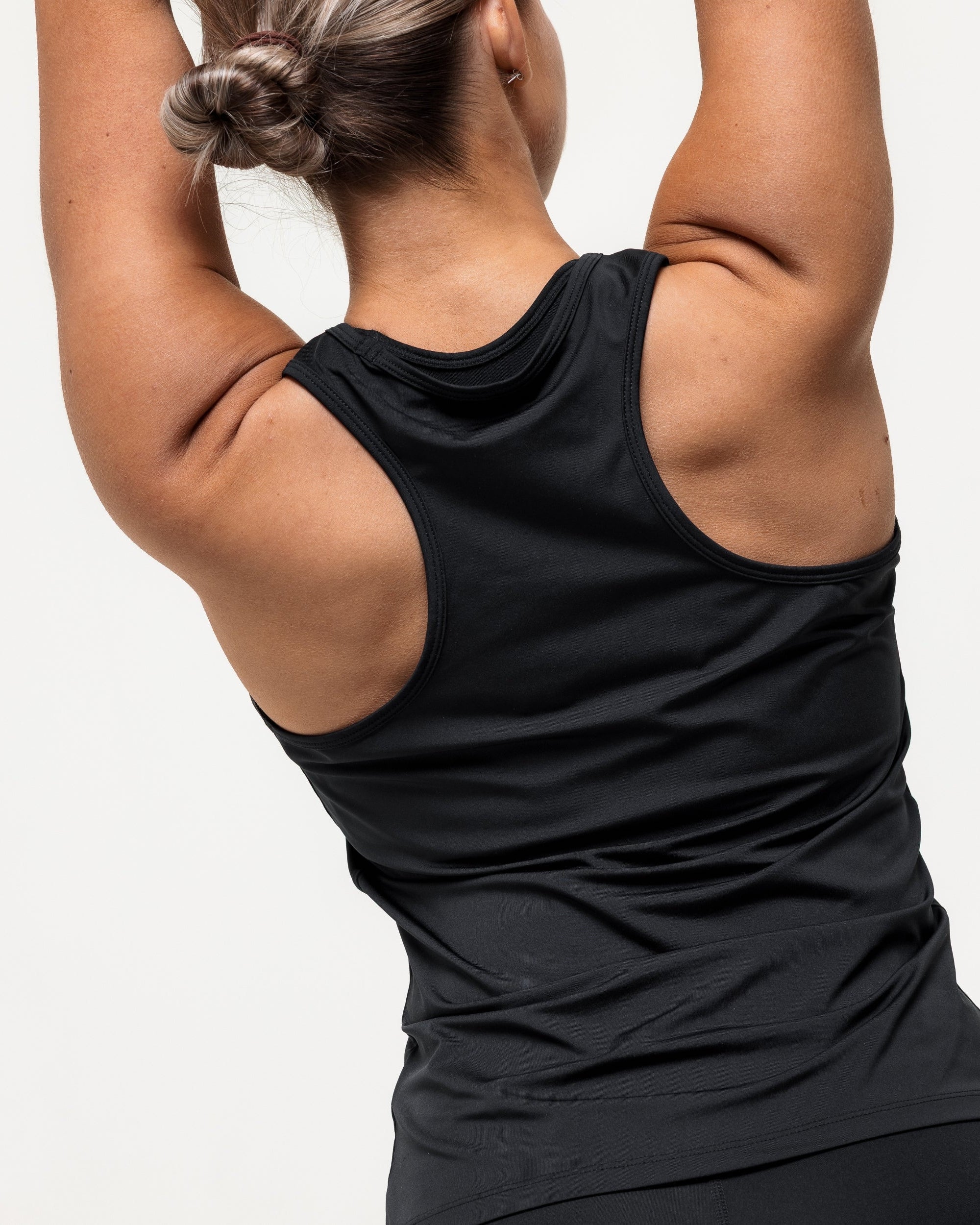 Motion Motivate Progress Vest - Black