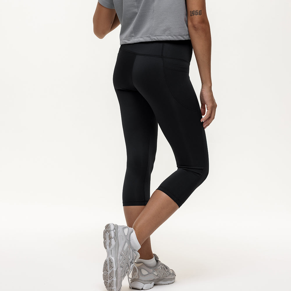 High Rise Capri Genesis Leggings - Black Onyx