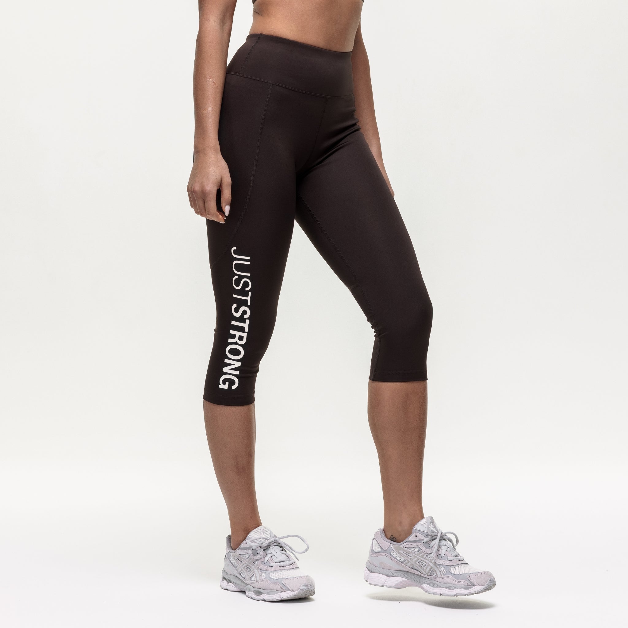 Motion Capri Leggings - Cocoa