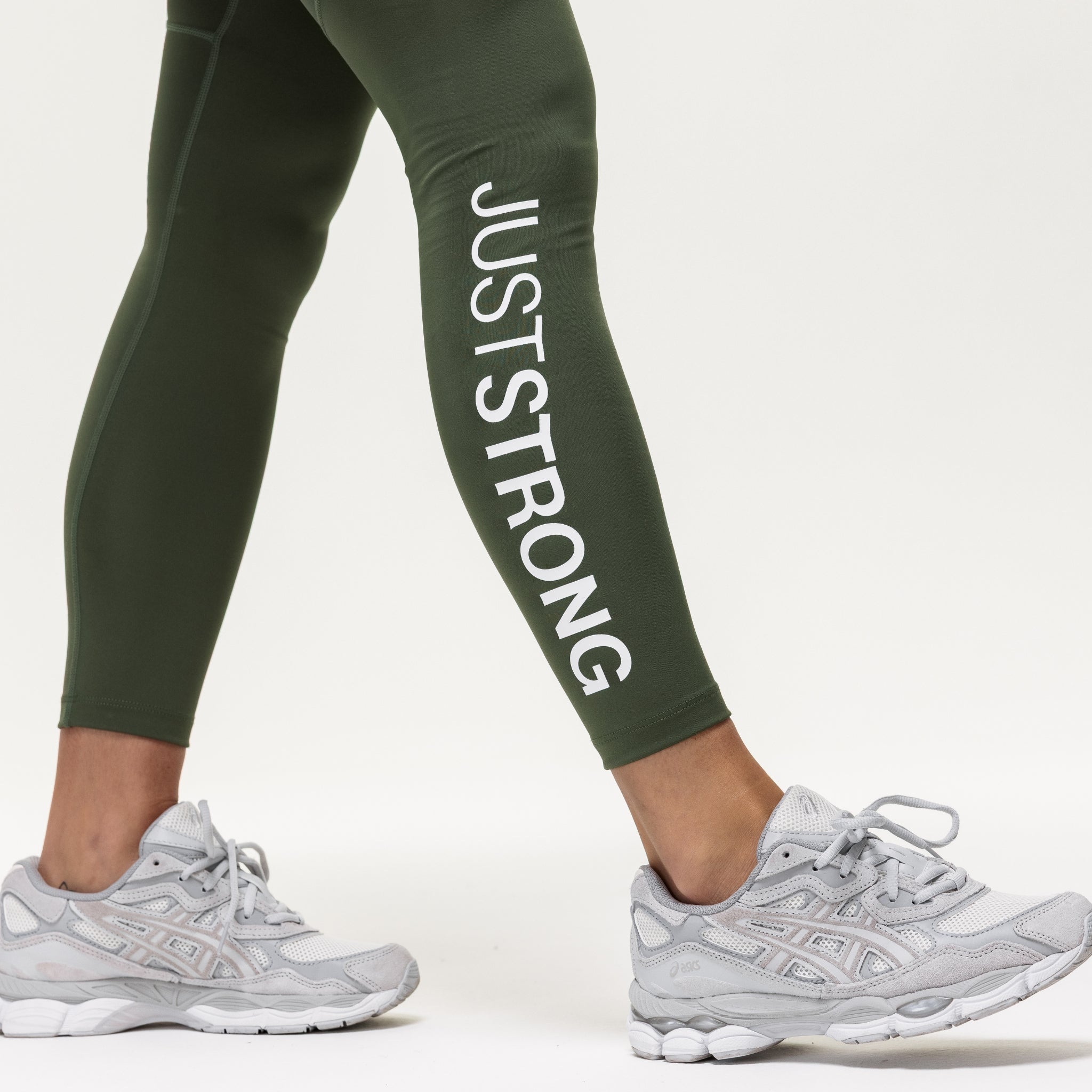 Motion Essential Leggings - Khaki