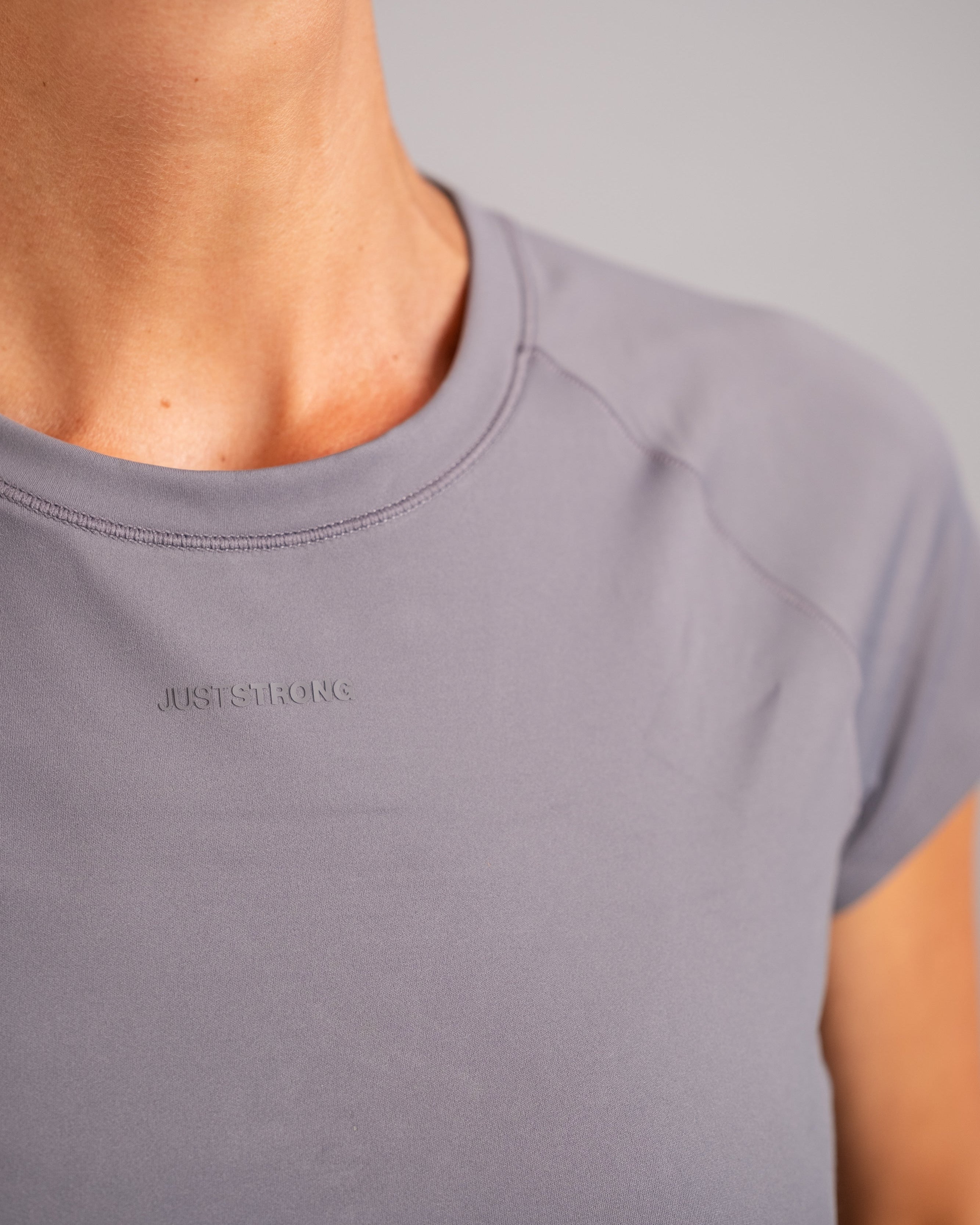 Training Tee - Smoke