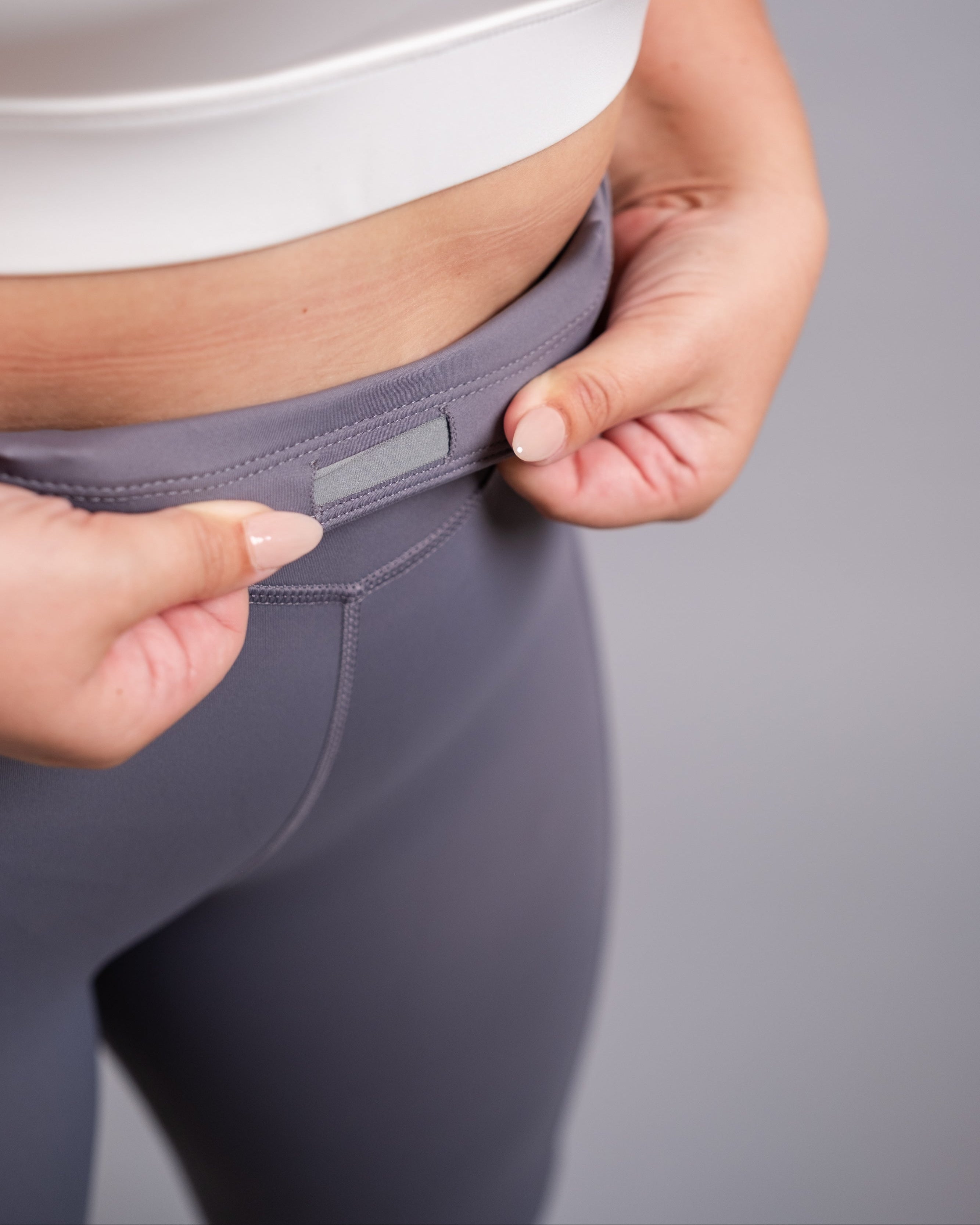 Endurance High Rise Leggings - Smoke
